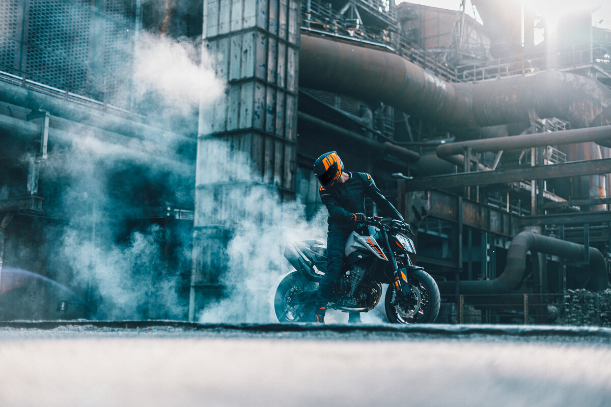 KTM 790 DUKE: El Corazón Adventure que Latía en la Bestia Naranja