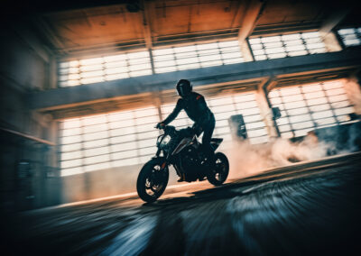 462433 MY23 KTM 790 DUKE Action EU Global - BTA Magazine