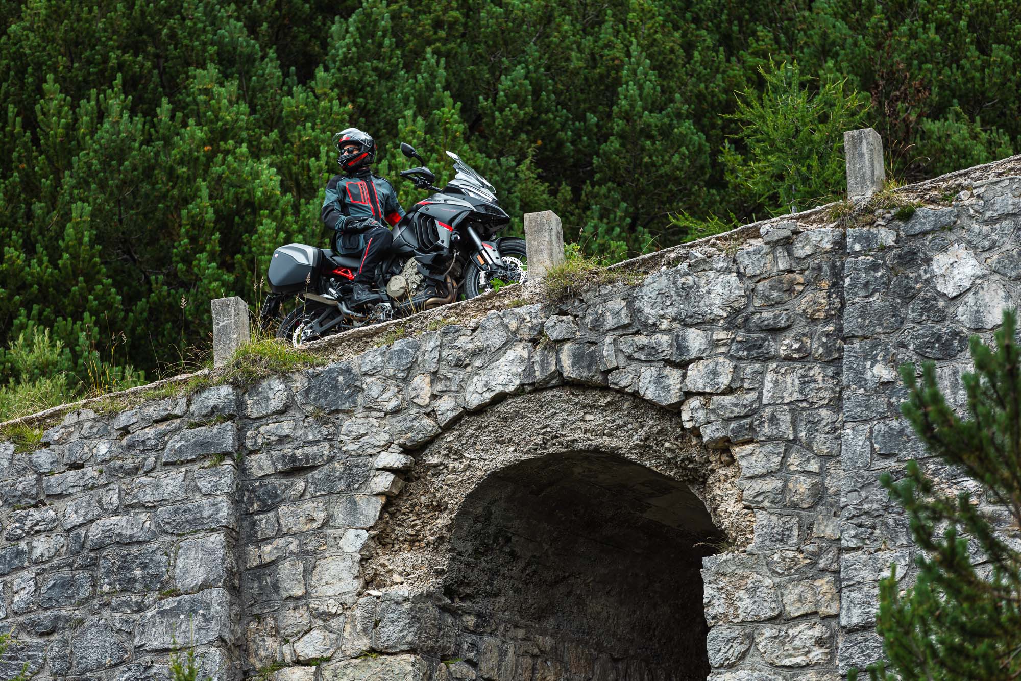 MY24_Ducati_Multistrada_V4s_Grand_Tour_159_UC549614_High-57 2024 KTM 890 Adventure R Rally
