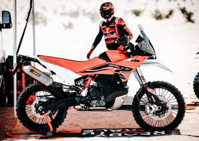 ktm 980 1 - BTA Magazine