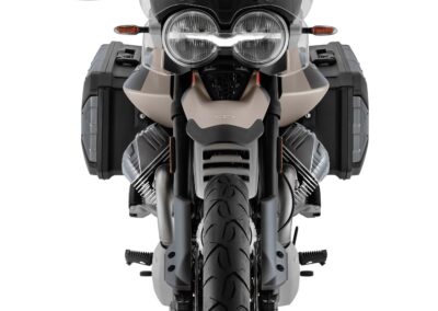 07 Moto Guzzi V85 TT Travel Bronzo Deserto 4 - BTA Magazine