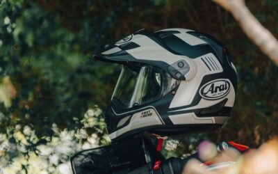 ARAI XD4: El Casco Big-Trail que Desafía Cualquier Aventura