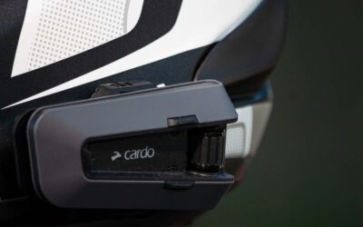 Cardo Packtalk Edge: La Conexión Esencial para Tu Aventura Off-Road