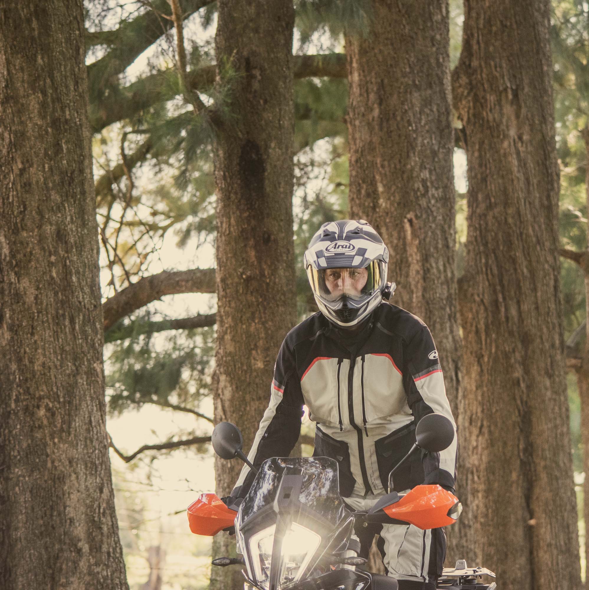 Chaqueta y pantalones ST-7 2L GORE-TEX