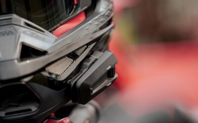 Cardo Packtalk Pro: Conectando la Aventura Off-Road Definitiva