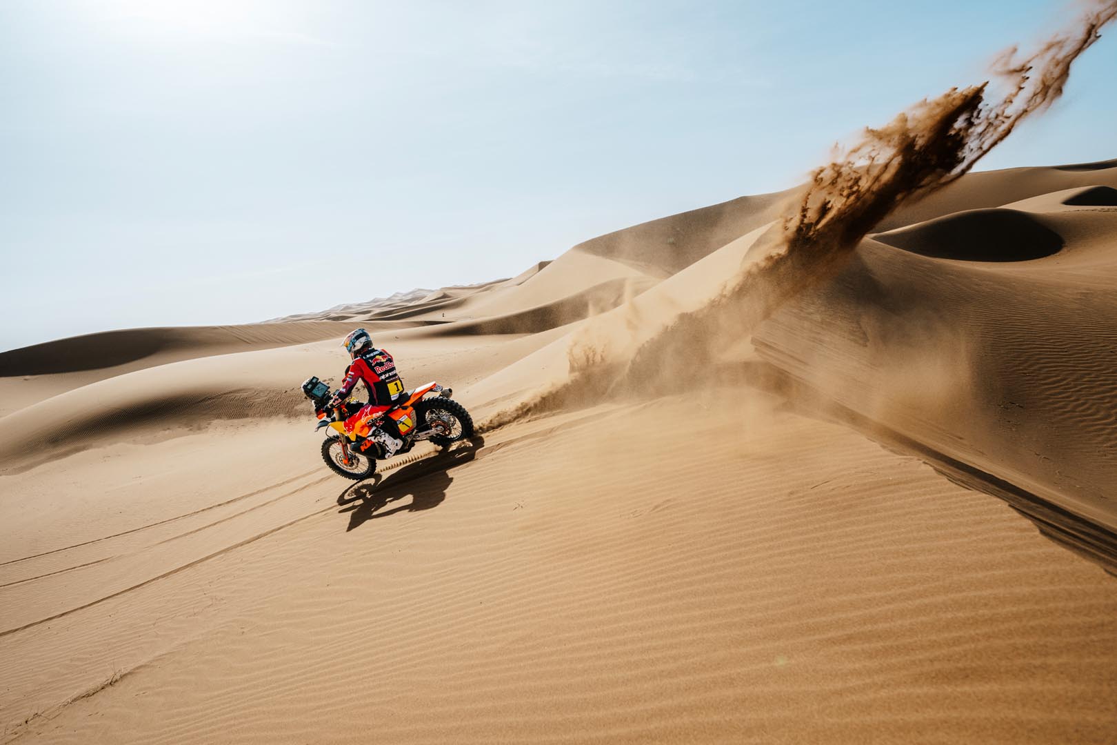 Luciano Benavides navegando por terreno difícil en el Rallye du Maroc 2024