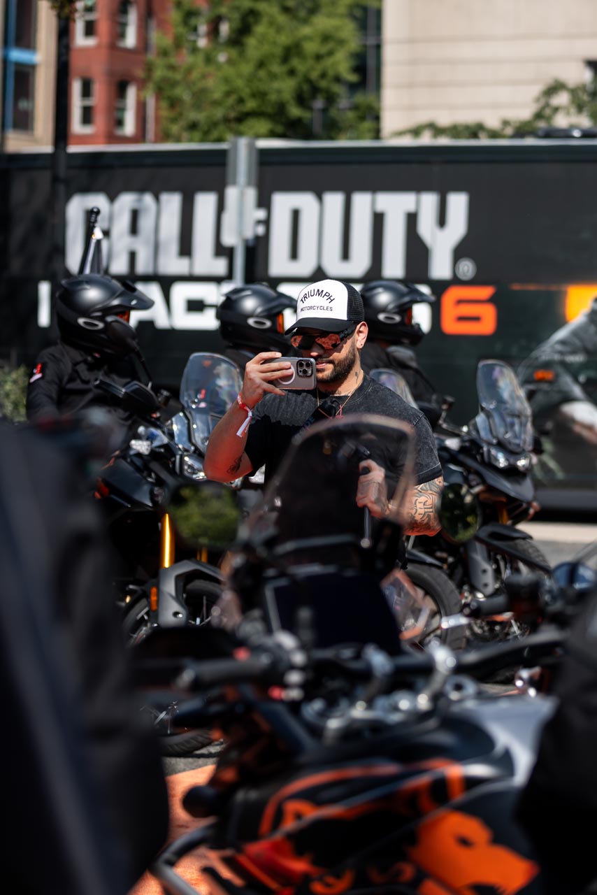 Triumph Motorcycles se asocia con Call of Duty: Black Ops 6 como la Moto Oficial Colaboradora