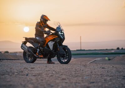 642032 MY25 KTM 1390 SUPER ADVENTURE S S EVO ORANGE KTM 1390 SUPER ADVENTURE range 8 - BTA Magazine