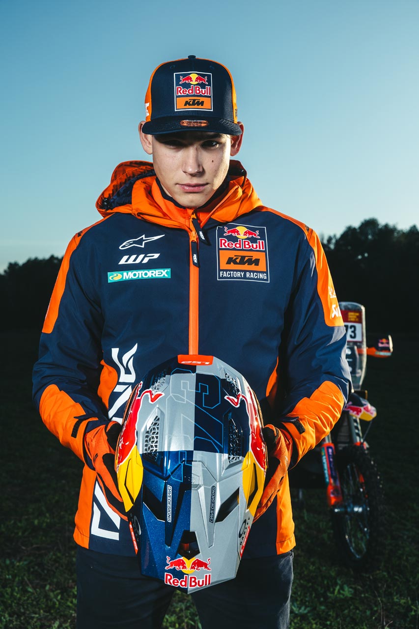 Red Bull KTM da la Bienvenida a Edgar Canet para su Debut en el Dakar 2025