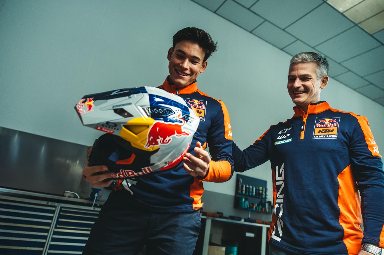Red Bull KTM da la Bienvenida a Edgar Canet para su Debut en el Dakar 2025