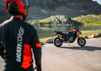 MY25 DUCATI MULTISTRADA V4 PIKES PEAK DYN ONLOCATION 50 UC692812 High 16 - BTA Magazine