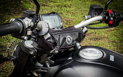 Giant Loop Zigzag Handlebar Bag: La Bolsa Definitiva para el Off-Road