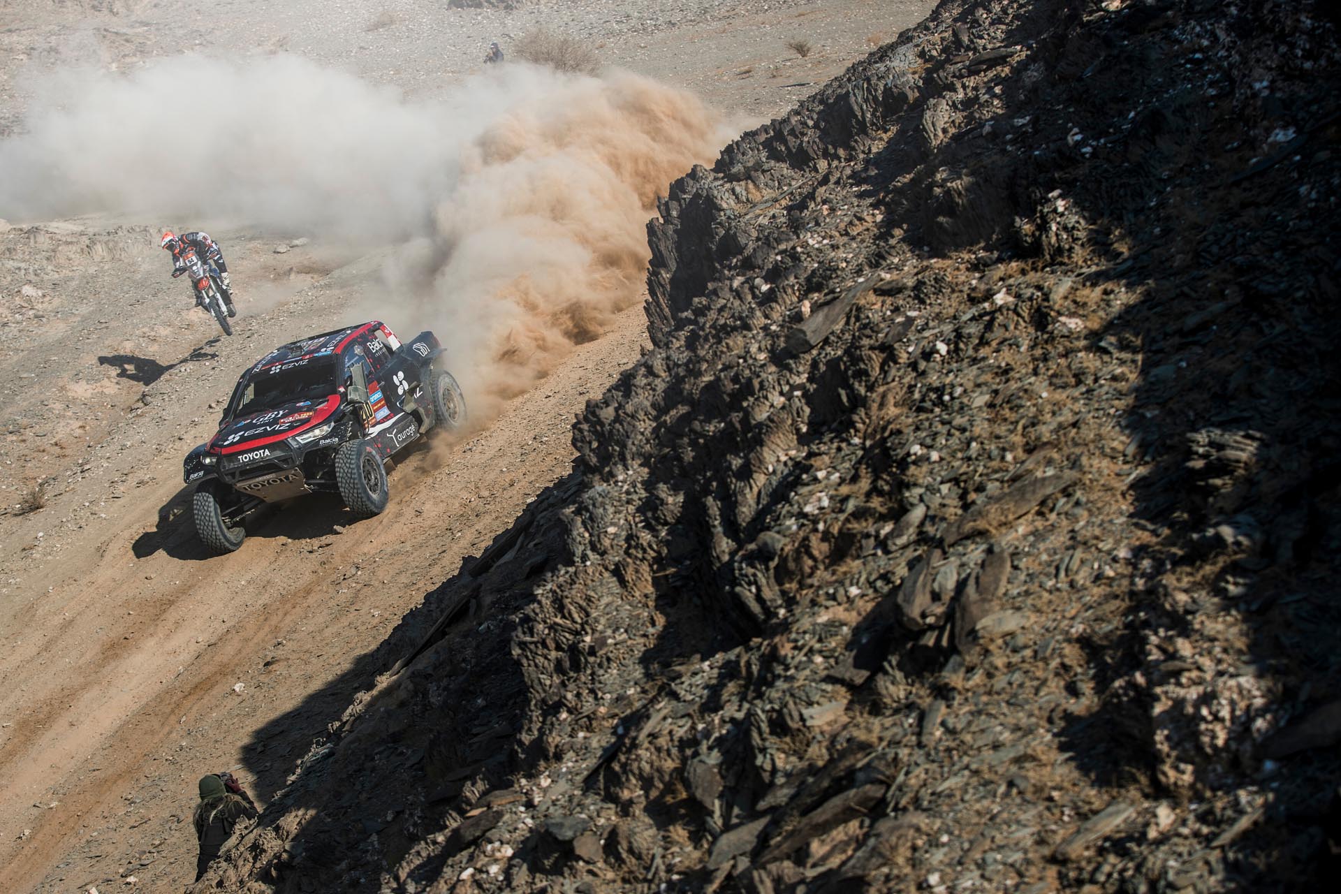 El piloto de KTM conquista el terreno más duro en el rally de aventura definitivo del mundo