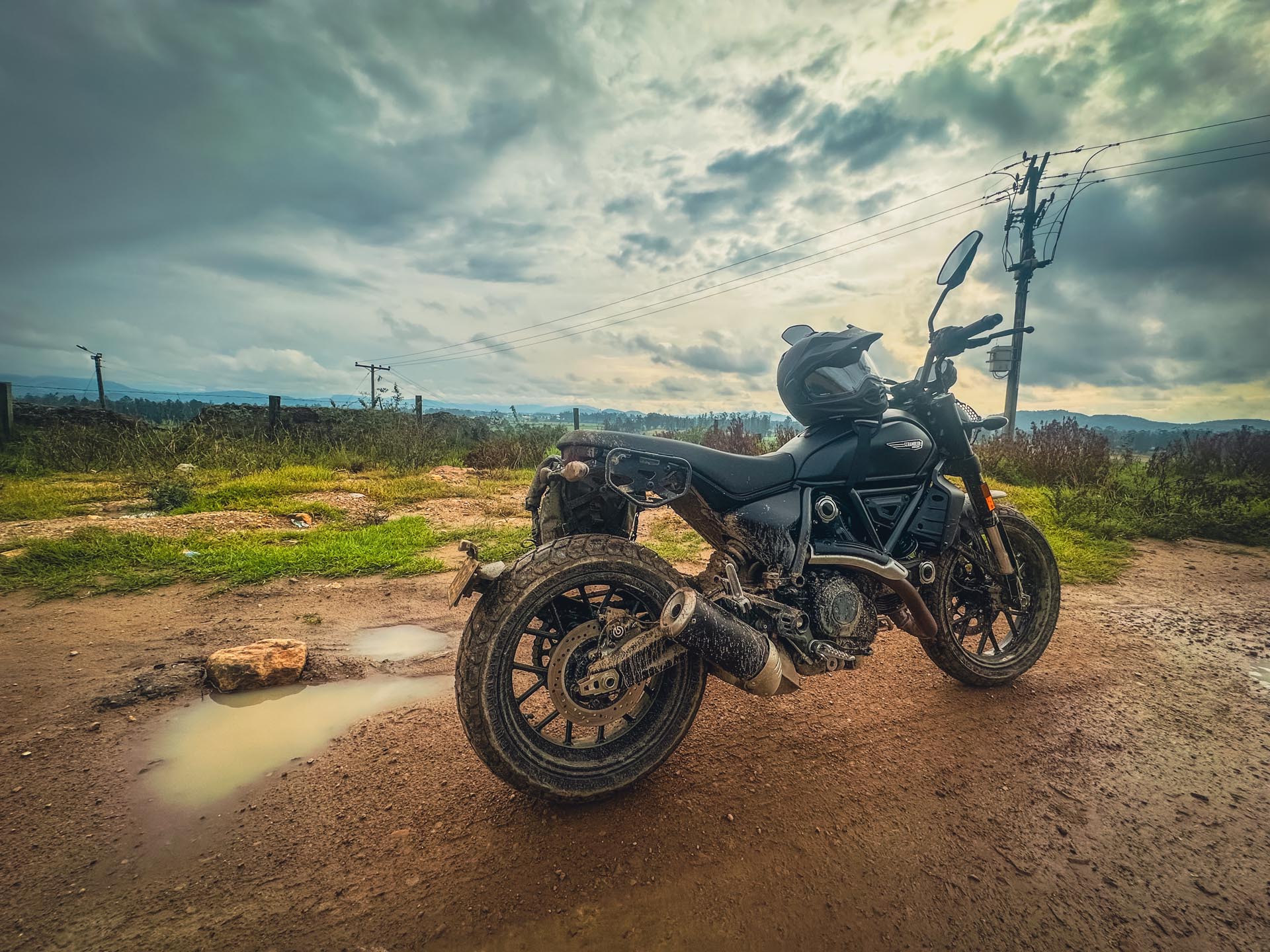 Motorcycle Adventure Gear Arai XD-5 Black Frost
