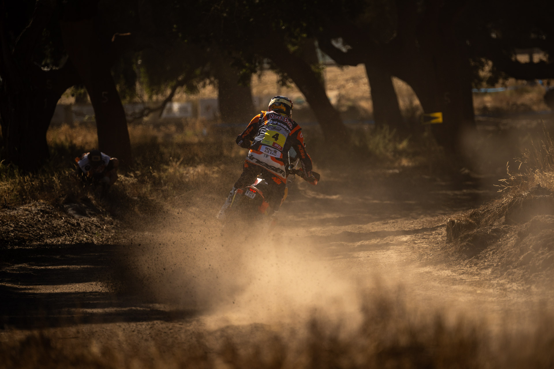 Daniel Sanders Conquista Portugal y el Título Mundial Rally Raid Portugal 2025