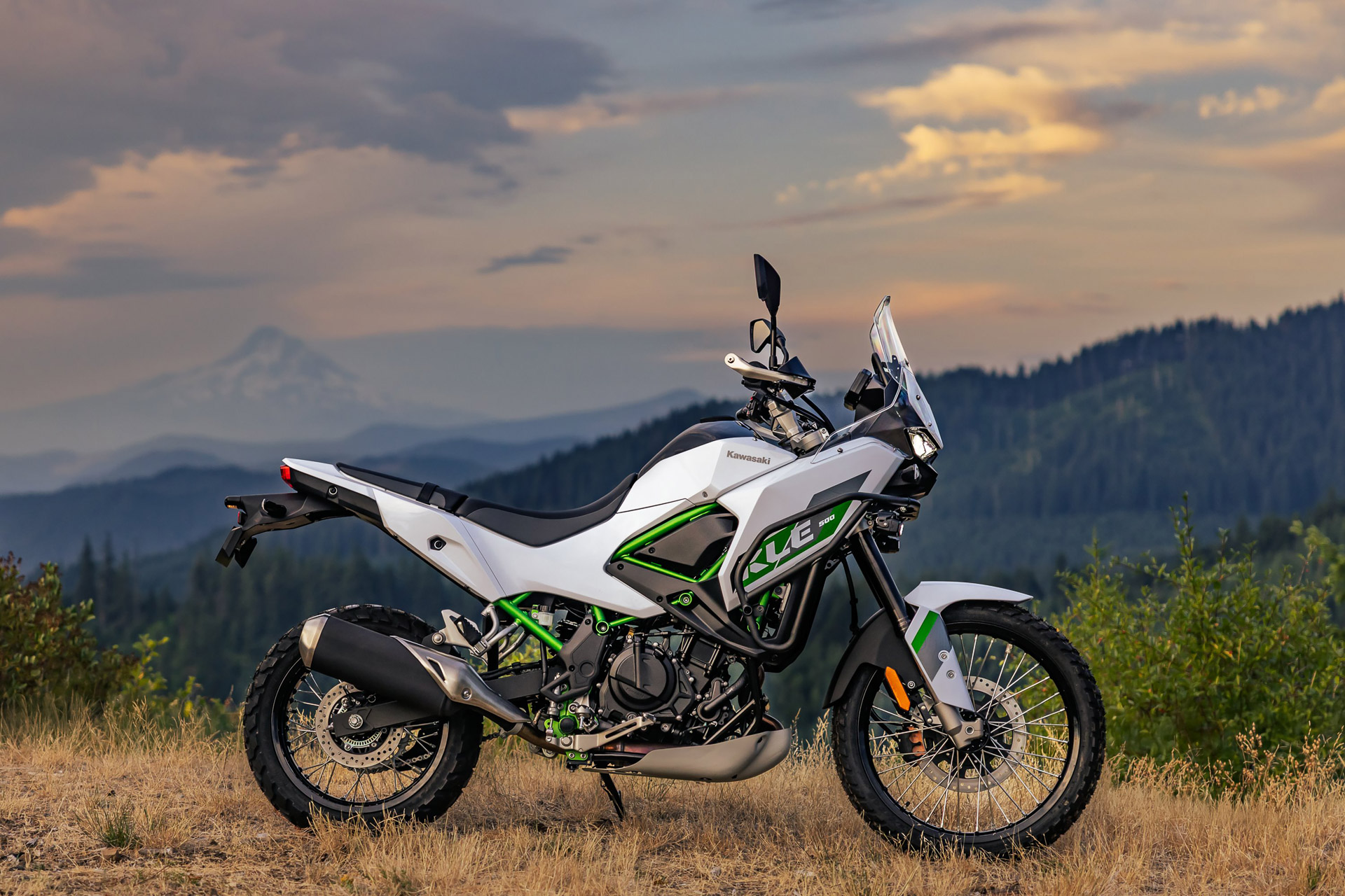 Reseña de la Kawasaki KLE500 y SE ABS 2026