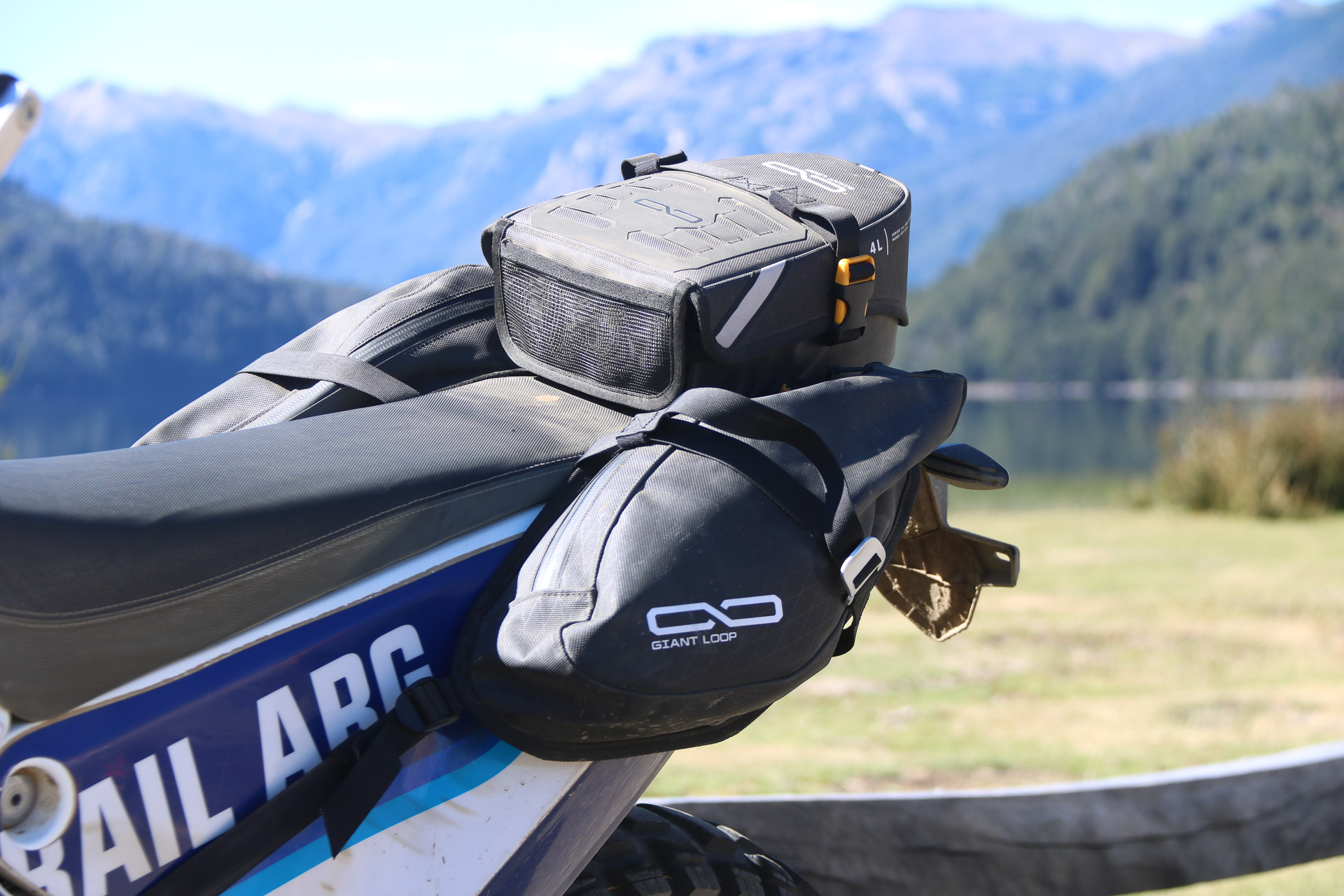 Reseña del Giant Loop Klamath Tail Rack Pack para la Revista BTA