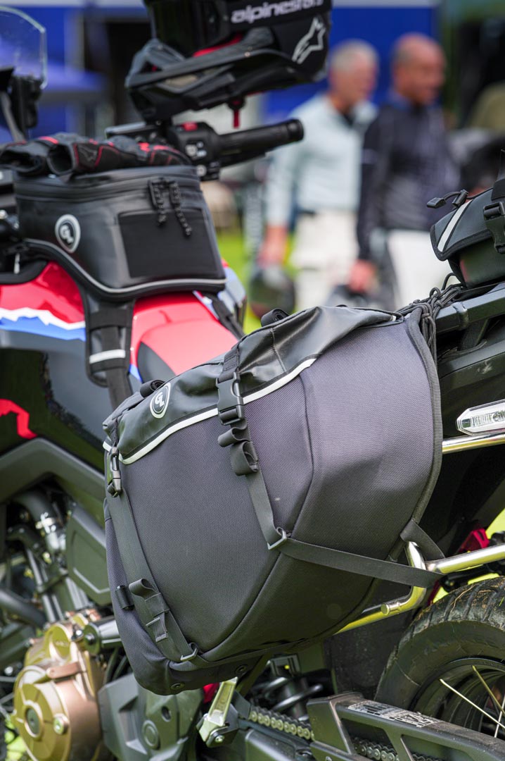 Giant Loop SISKIYOU PANNIERS Review: Versatile, Durable, and Adventure-Ready