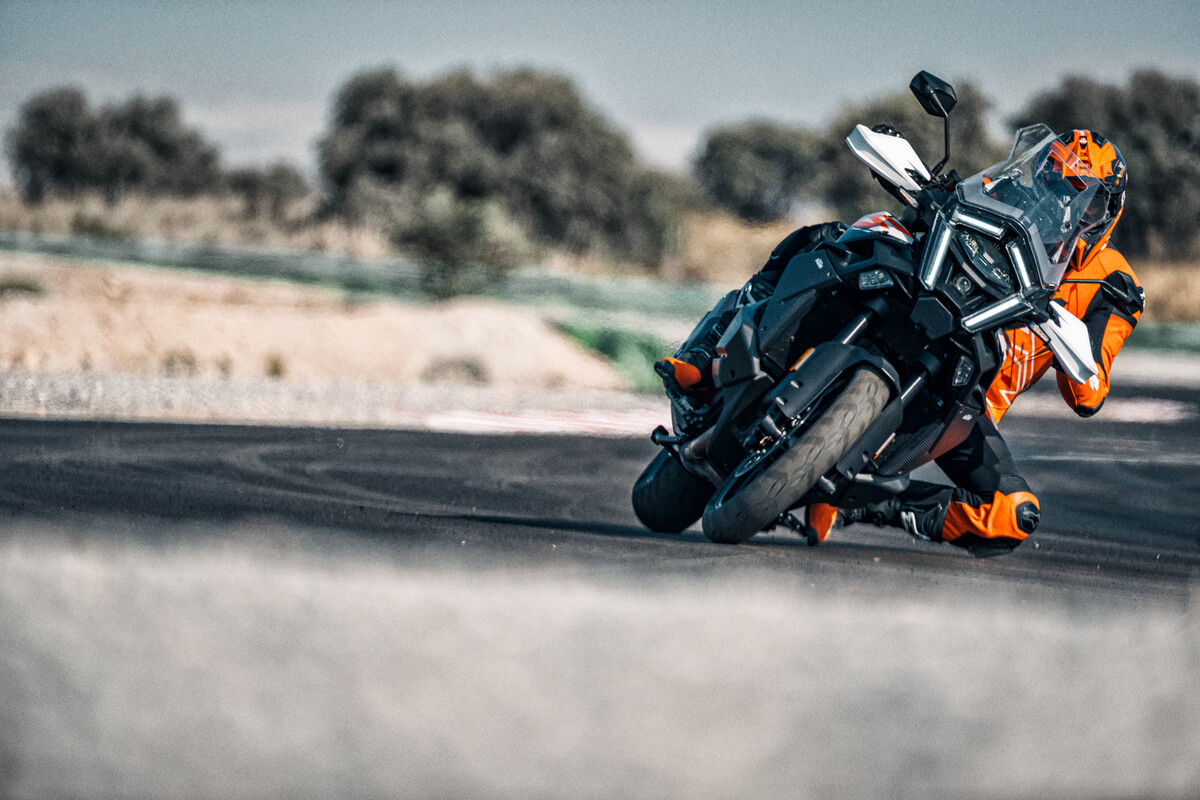 2025 KTM 1390 SUPER ADVENTURE S