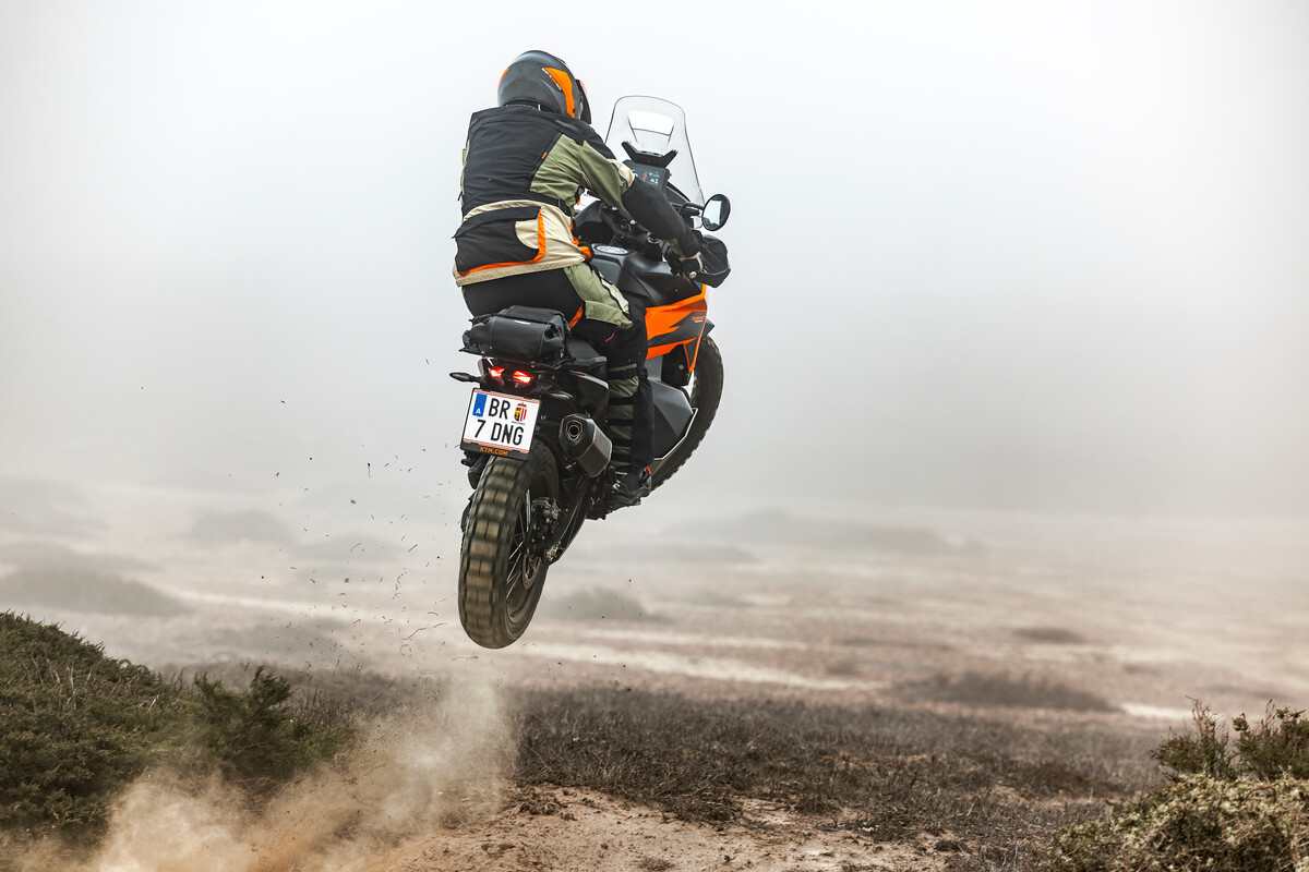 New in the 2025 KTM 790 ADVENTURE