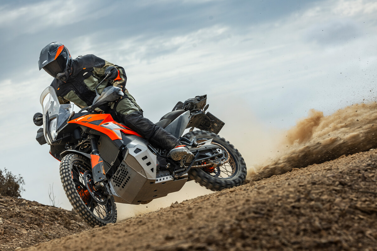 New in the 2025 KTM 790 ADVENTURE